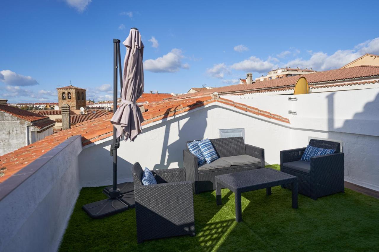 Duplex Casa De Las Argollas Grand Suite Parking Gratis Plasencia Exterior photo