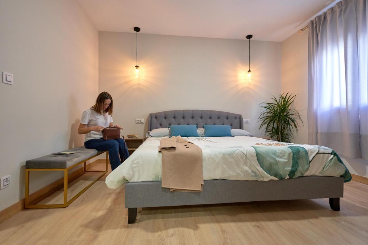 Duplex Casa De Las Argollas Grand Suite Parking Gratis Plasencia Exterior photo